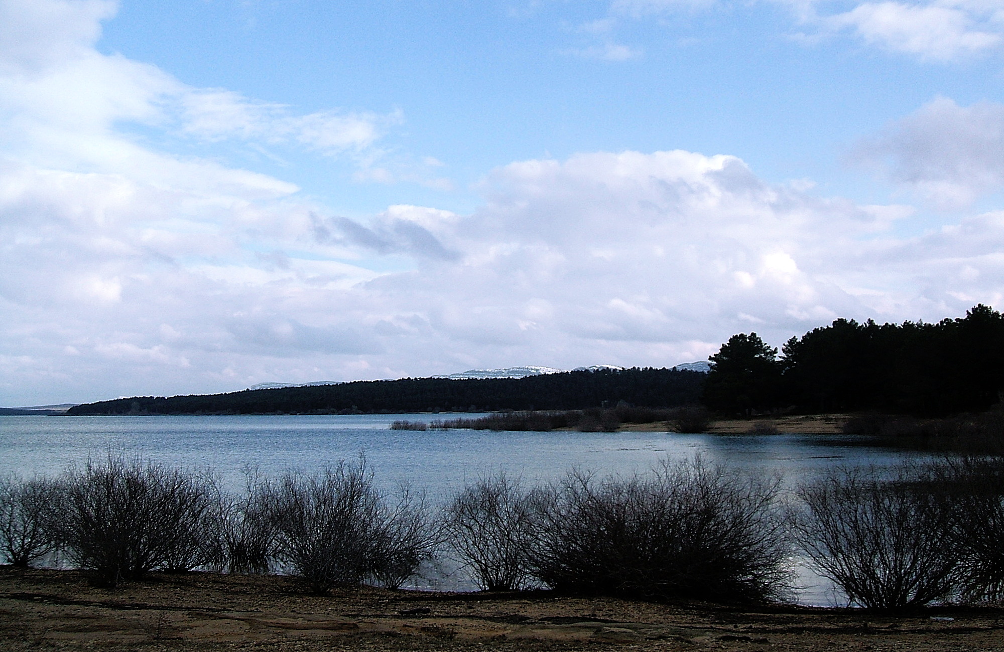 Vinuesa, Embalse Cuerda del Pozo, 002.jpg