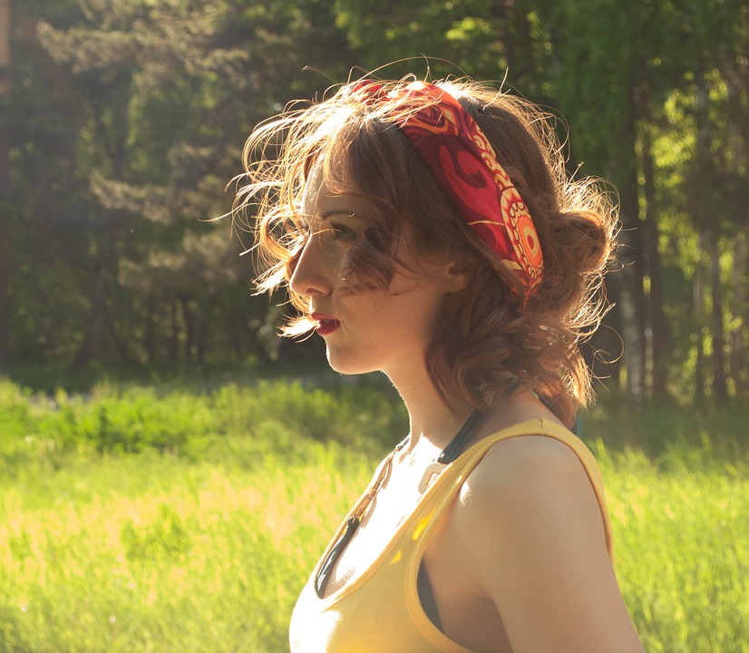 girl-380621_960_720.jpg