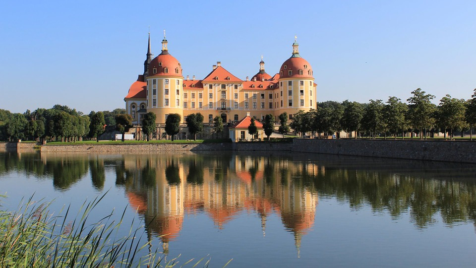 moritzburg-84299_960_720.jpg