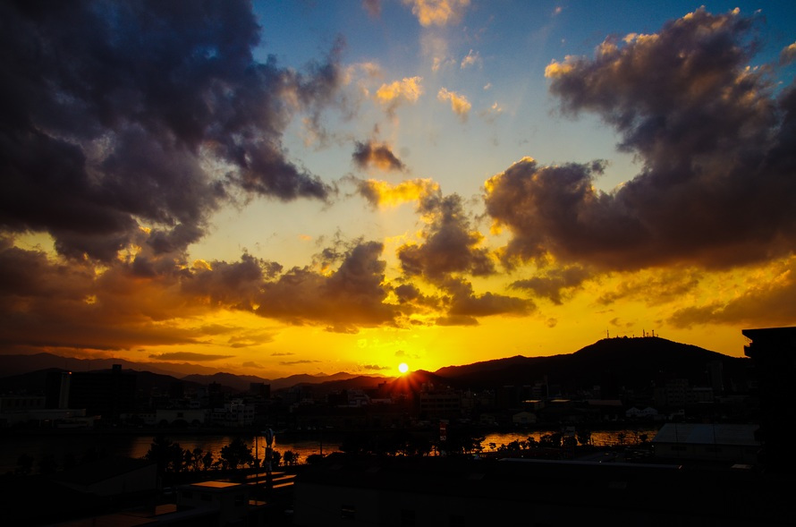 sunset-sun-landscape-sky-large.jpg