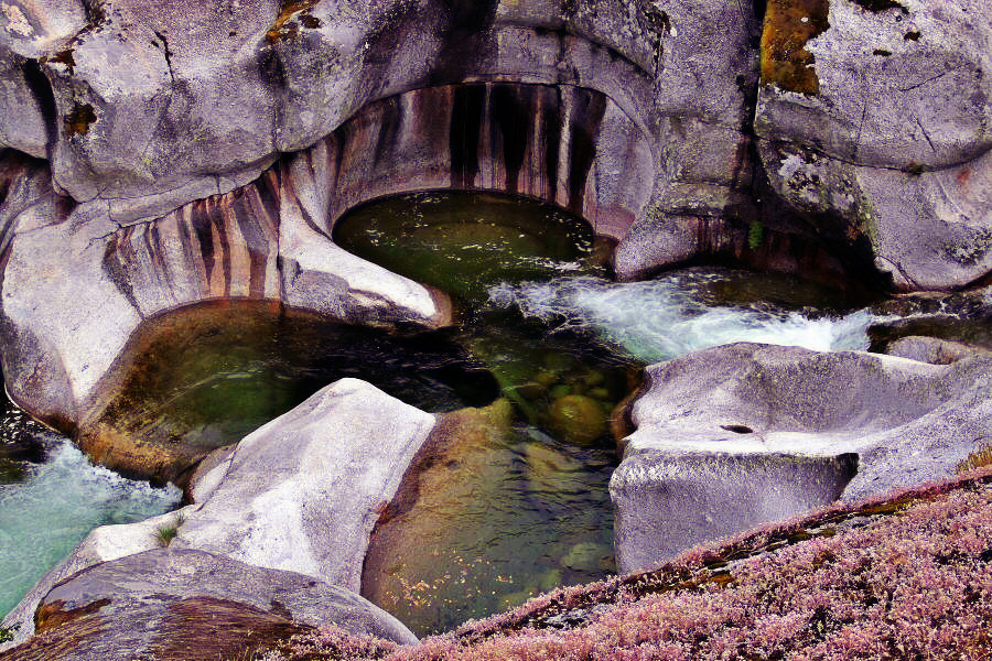 extremadura-valle-jerte-pilones_CrazyToneMap_DN-low_Magenta Nuance.jpg
