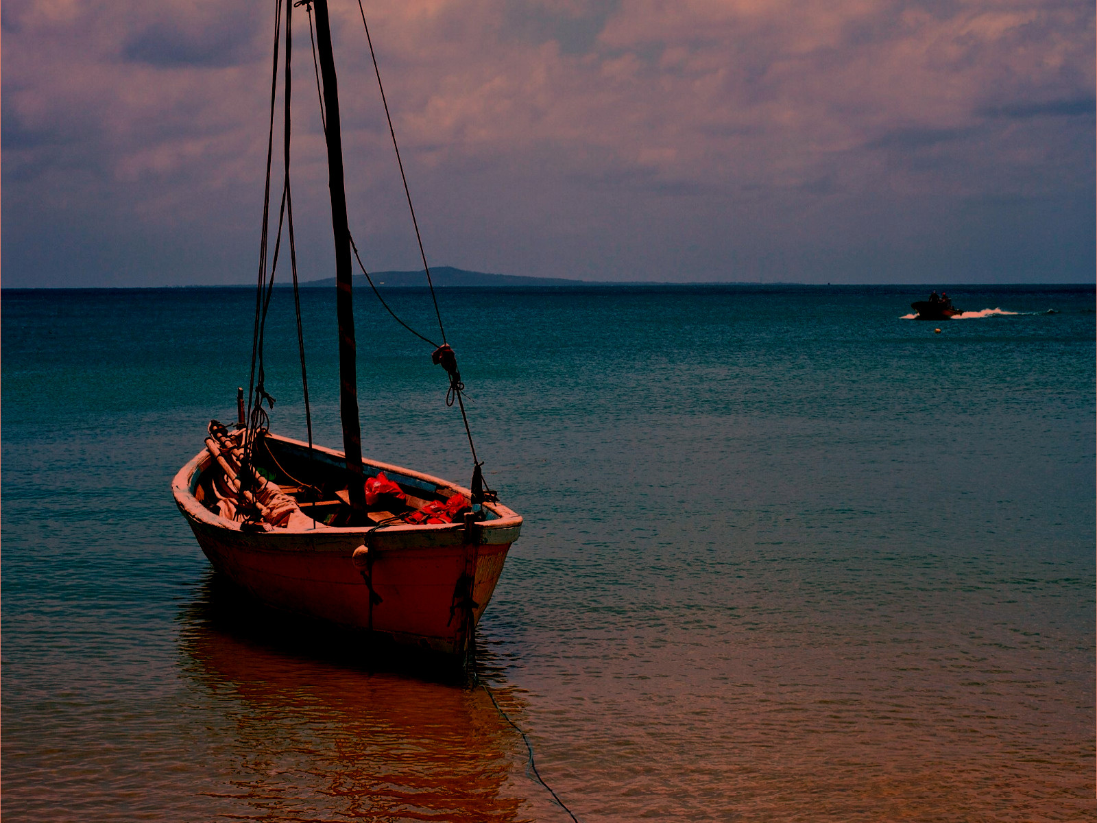 m7WJW9pT_DN_Atmosphere_evening.jpg
