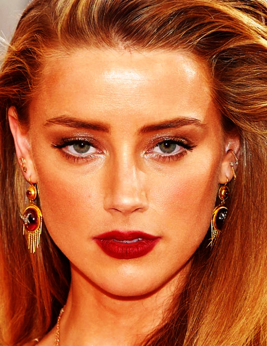 amber-GettyImages-527467340-540x700-overlay-valueinvert-softlight.jpg