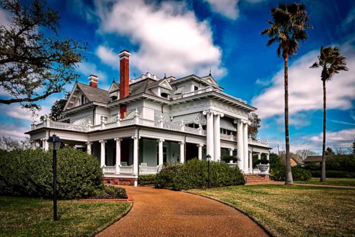 Mansion.jpg