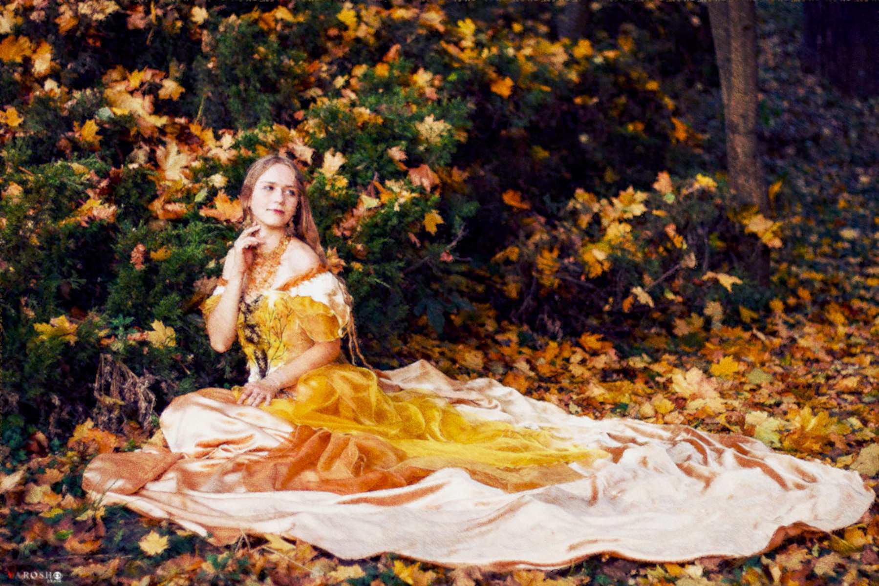 2019-03-19 17-08-38 costume__amber_fall___2018_by_aquilina_das_dcwmfgp-fullview, using FPS25, on 30 areas, nuance=none.jpg