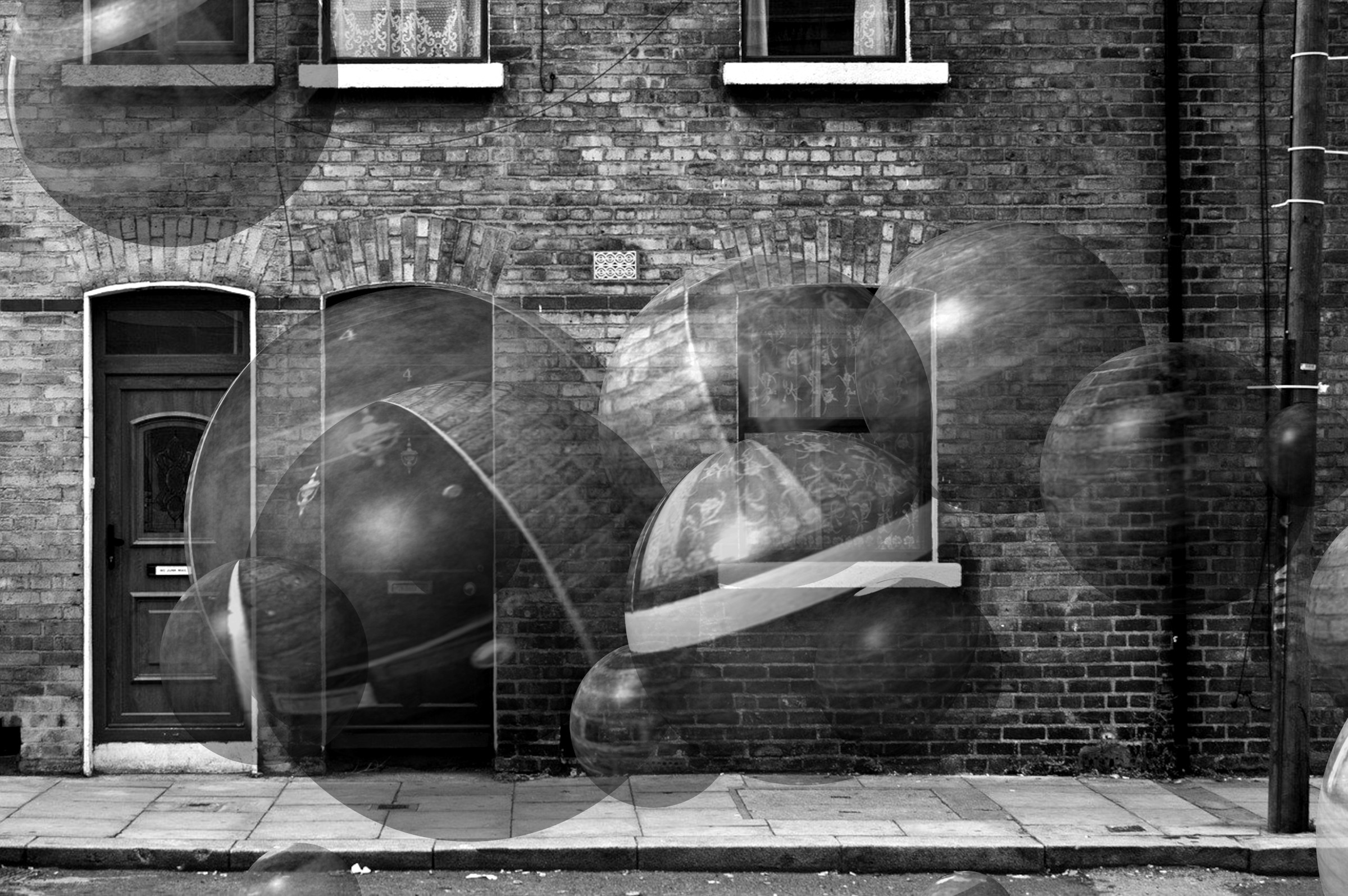 dublin-4955328_DN_Decor_Particles_Through_SphereMap.jpg