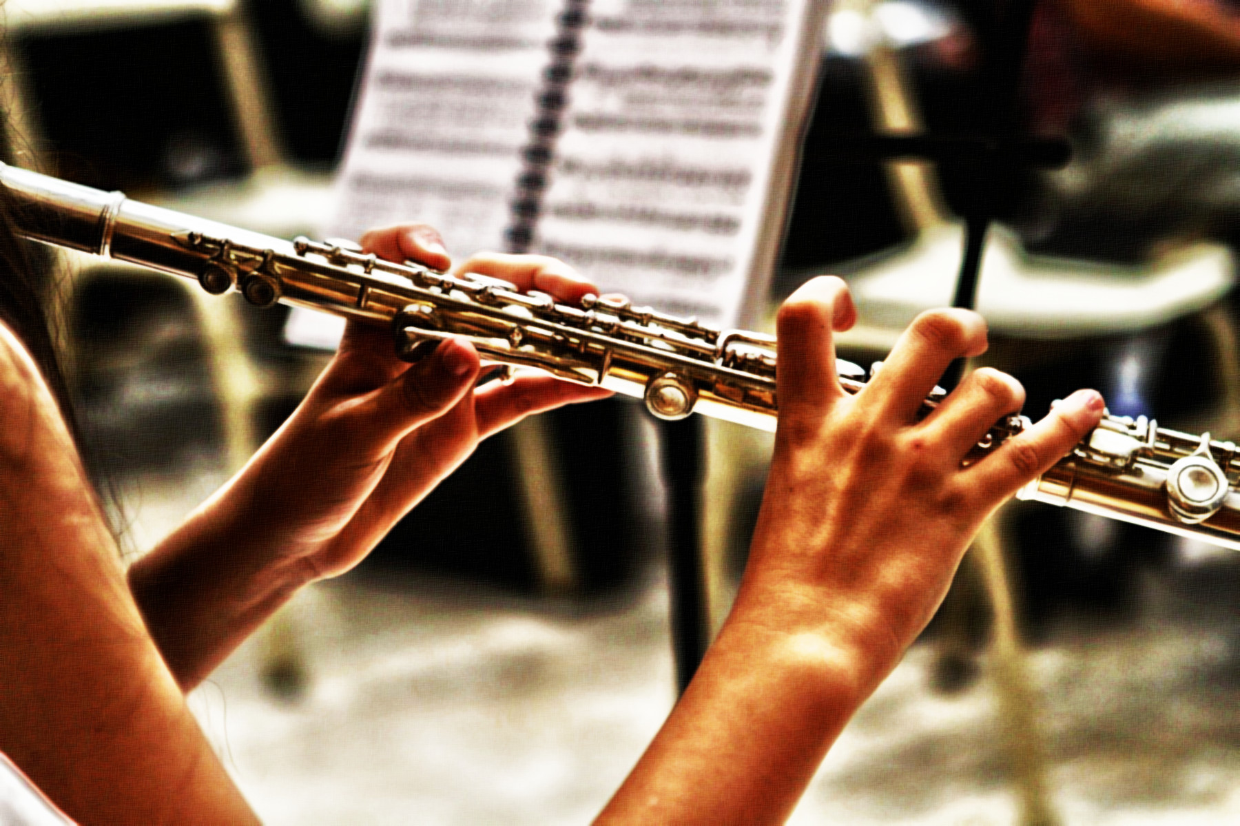 music-3090204_Fake_3D_Graphic_Effect_Jvid_U.jpg