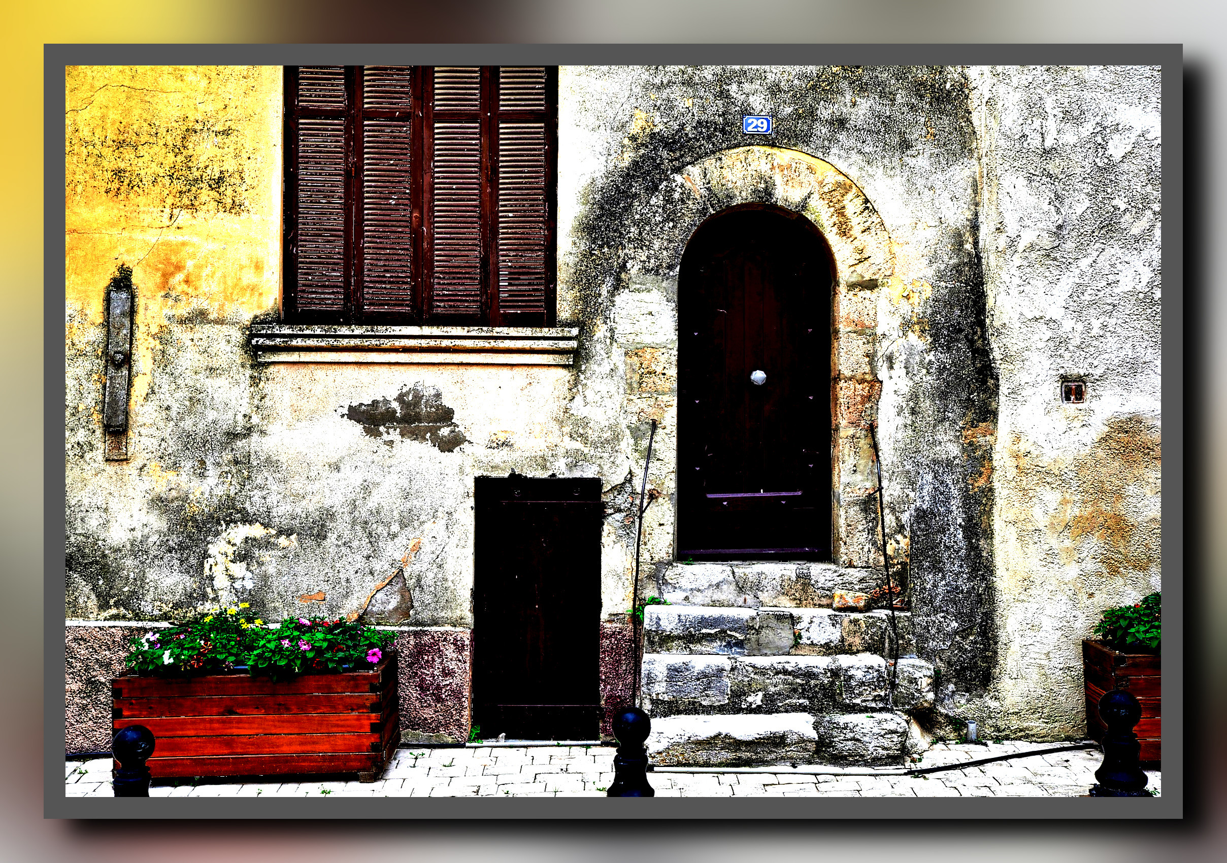 door-8029228_DN_SimpleFilters_ColorsFramed_Vibrance.jpg