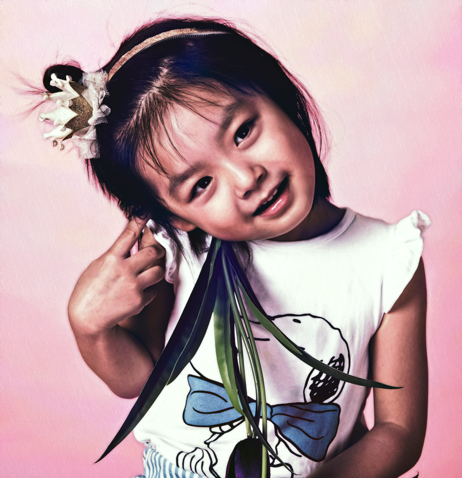 2023-11-07 11-56-49 smile-2397694_1920 with a Free Paint Effect, paint Illustration, strokes Constr, contour EdgeAfre, poster Spectral, toppat DetailMap, postpro Retinex.jpg